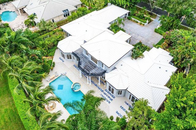 2540 Fairway Island Drive, Wellington, FL 33414