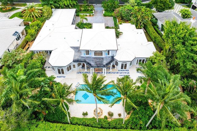 2540 Fairway Island Drive, Wellington, FL 33414