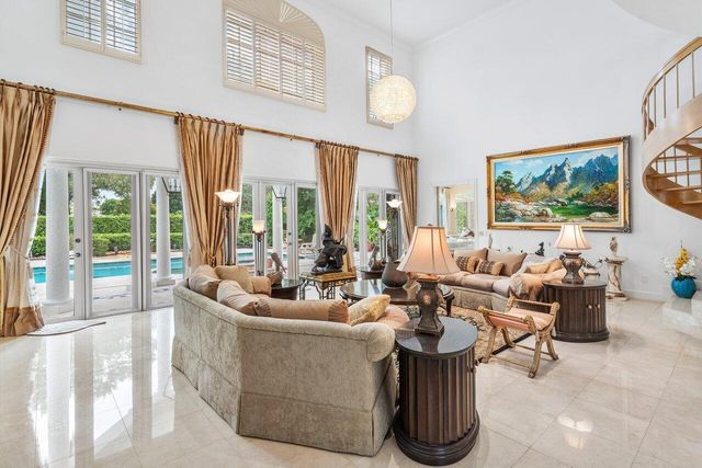 2540 Fairway Island Drive, Wellington, FL 33414