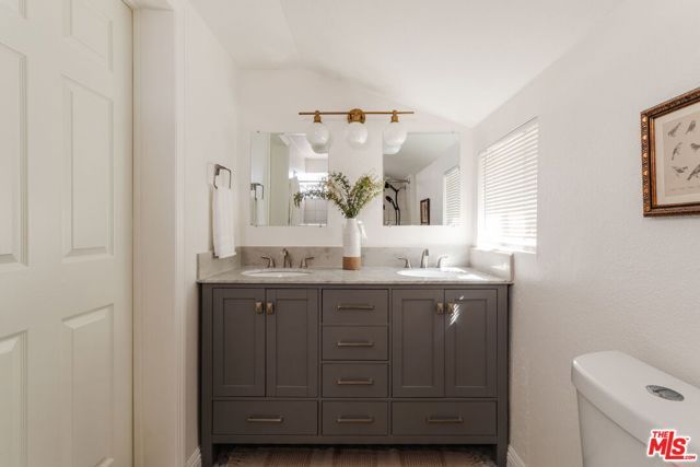 328 N Occidental Boulevard, Los Angeles, CA 90026