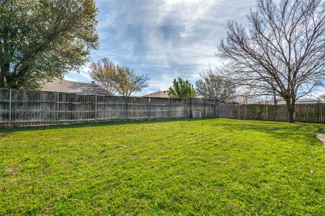 8720 Wind River Drive, Fort Worth, TX 76179