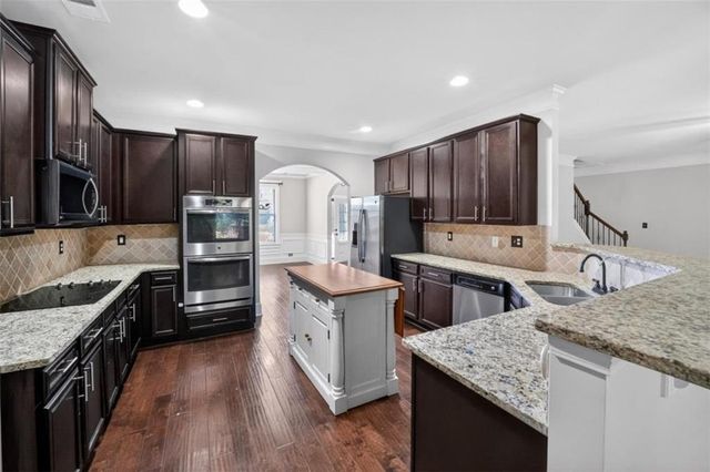 882 Nestling Drive, Lawrenceville, GA 30045