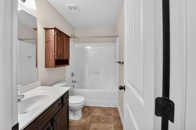 882 Nestling Drive, Lawrenceville, GA 30045