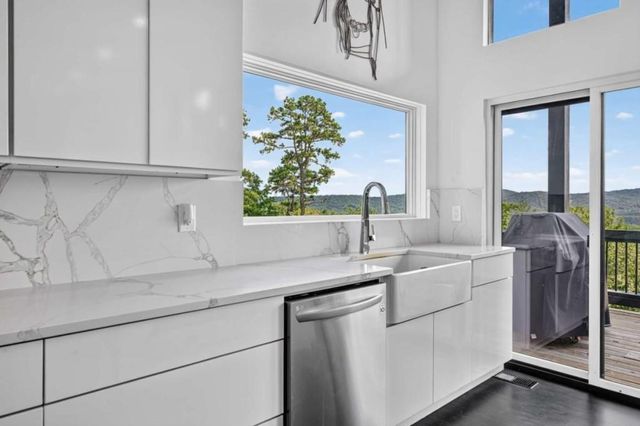 100 Boundless Trail, Morganton, GA 30560