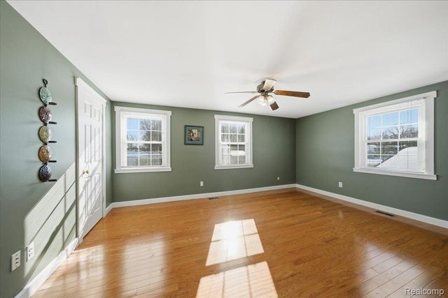 2635 Renshaw Drive, Troy, MI 48085