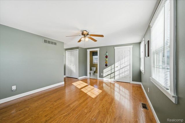 2635 Renshaw Drive, Troy, MI 48085