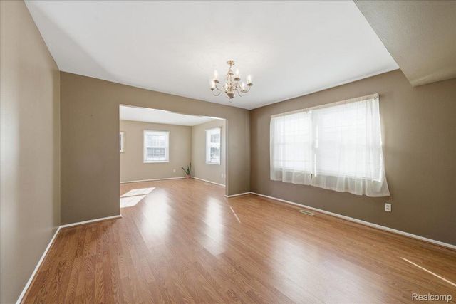 2635 Renshaw Drive, Troy, MI 48085