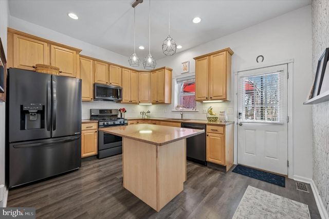 561 LEVERINGTON AVE, Philadelphia, PA 19128