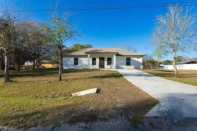 7757 NW 82nd Court, Okeechobee, FL 34972