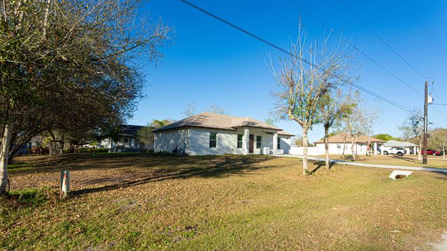 7757 NW 82nd Court, Okeechobee, FL 34972