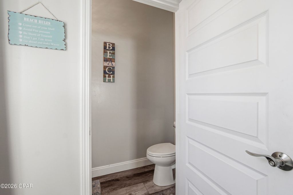 Image 16 of property listing at 5623 Hilltop Avenue, Panama City Beach, FL 32408