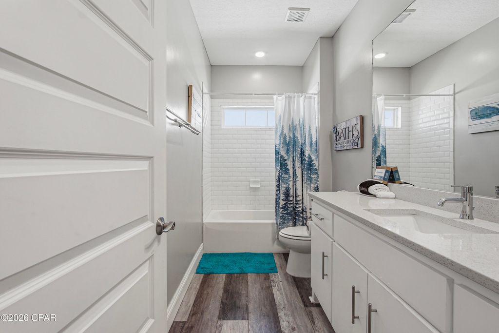 Image 28 of property listing at 5623 Hilltop Avenue, Panama City Beach, FL 32408