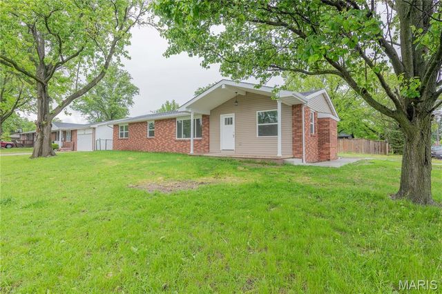 615 Texas Boulevard, Bethalto, IL 62010