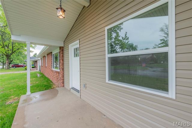 615 Texas Boulevard, Bethalto, IL 62010