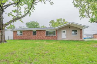 615 Texas Boulevard, Bethalto, IL 62010