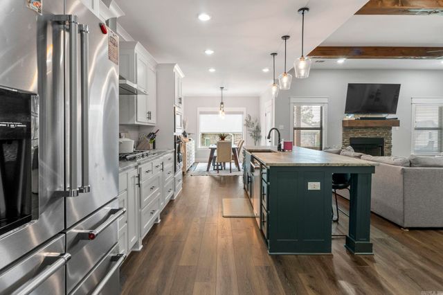 9500 Cliffside, Sherwood, AR 72120