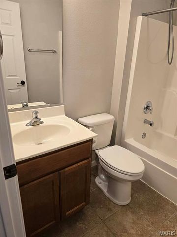 117 La Vista Drive, Waynesville, MO 65583