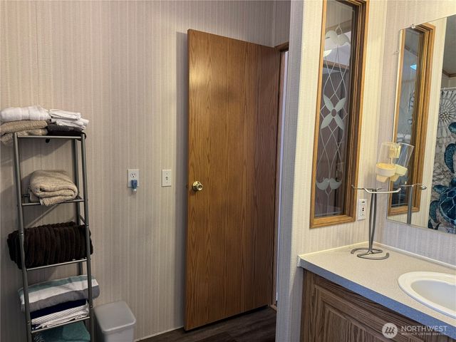 1606 Washington Avenue S, Long Beach, WA 98631