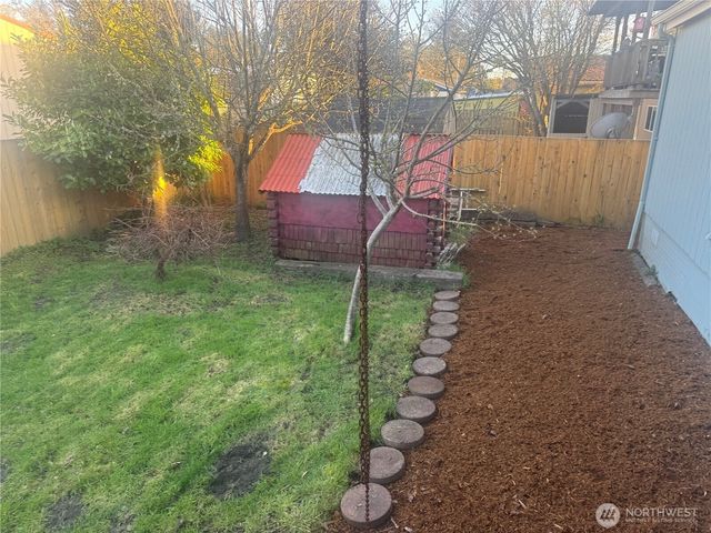 1606 Washington Avenue S, Long Beach, WA 98631