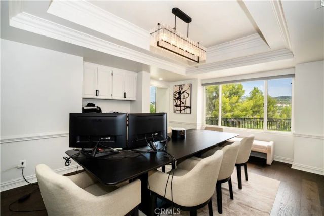 24408 Voltara Court, Calabasas, CA 91302