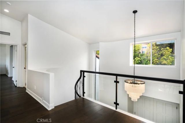 24408 Voltara Court, Calabasas, CA 91302