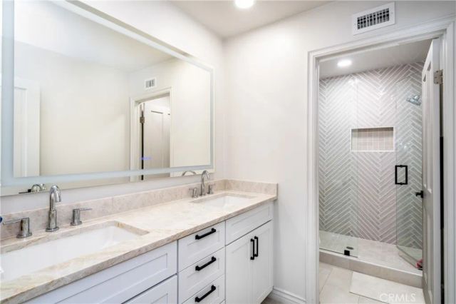 24408 Voltara Court, Calabasas, CA 91302
