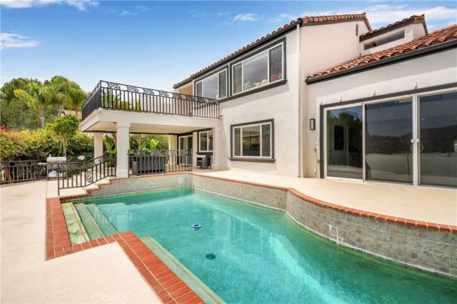 24408 Voltara Court, Calabasas, CA 91302