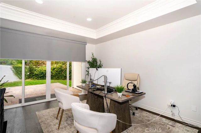 24408 Voltara Court, Calabasas, CA 91302