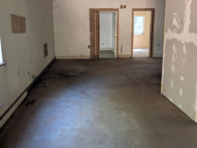 211 Goa Way, Lewiston, CA 96052