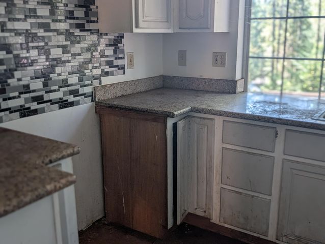 211 Goa Way, Lewiston, CA 96052