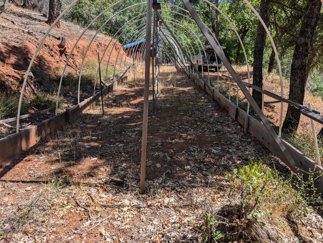 211 Goa Way, Lewiston, CA 96052