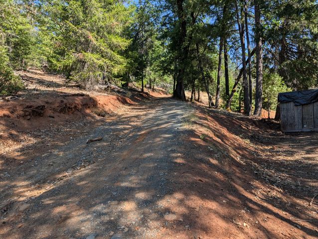 211 Goa Way, Lewiston, CA 96052