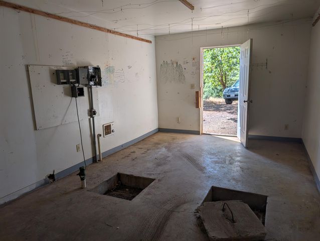 211 Goa Way, Lewiston, CA 96052