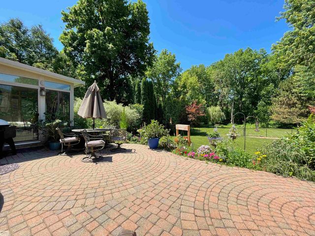 43243 RIVERWAY Drive, Clinton Twp, MI 48038