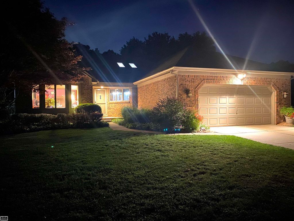 43243 RIVERWAY Drive, Clinton Twp, MI 48038