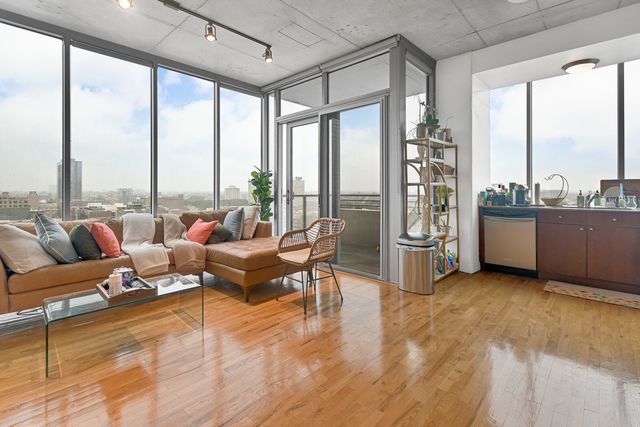 1720 S Michigan Avenue 1210, Chicago, IL 60616