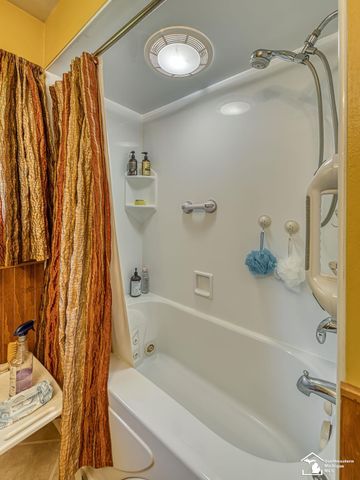 4496 School Road, Temperance, MI 48182