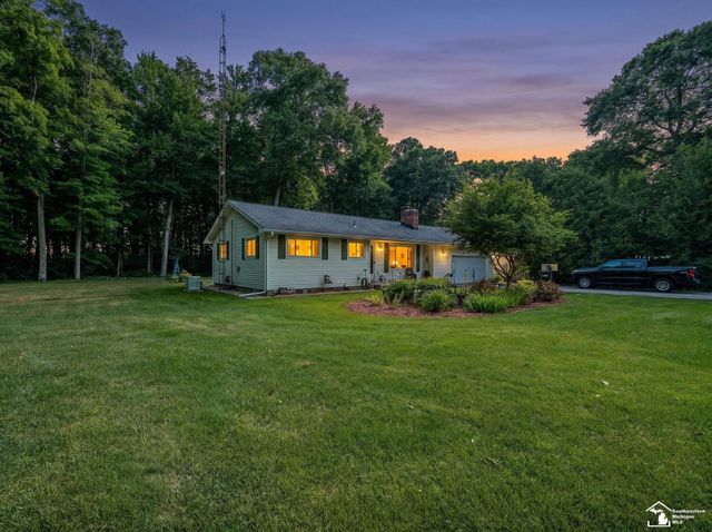 4496 School Road, Temperance, MI 48182