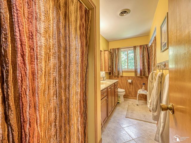 4496 School Road, Temperance, MI 48182
