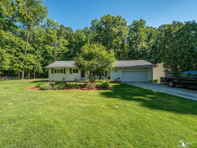 4496 School Road, Temperance, MI 48182