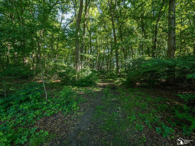 4496 School Road, Temperance, MI 48182