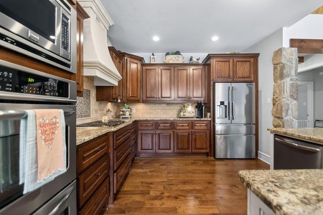 9017 Naples Cove, Benton, AR 72019