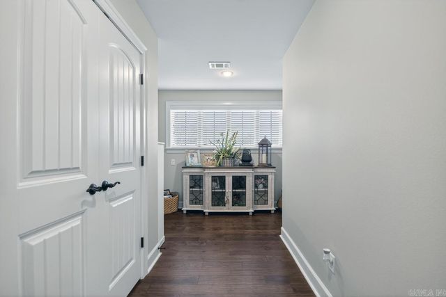 9017 Naples Cove, Benton, AR 72019