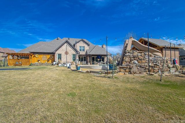 9017 Naples Cove, Benton, AR 72019