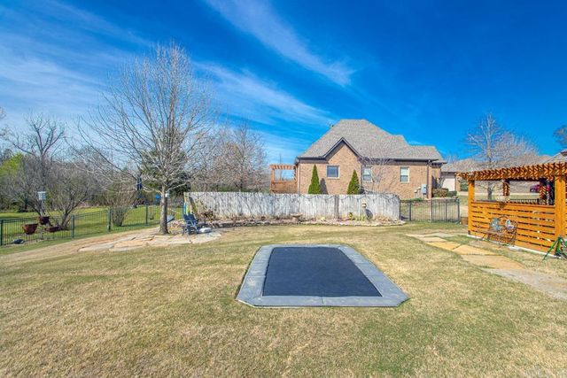 9017 Naples Cove, Benton, AR 72019