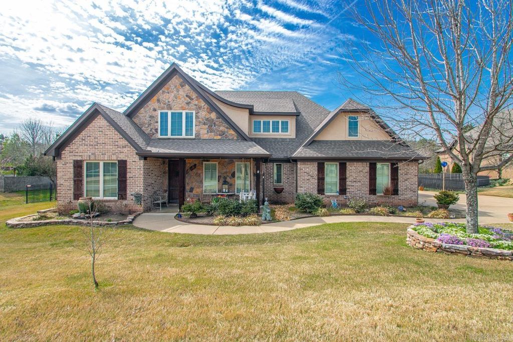 9017 Naples Cove, Benton, AR 72019