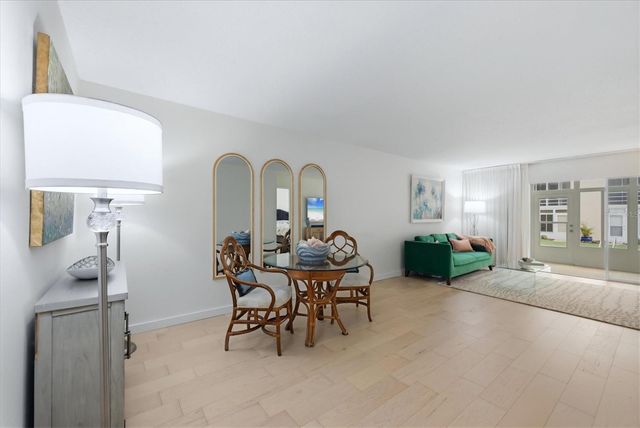 995 LAGUNA DRIVE 103, Venice, FL 34285