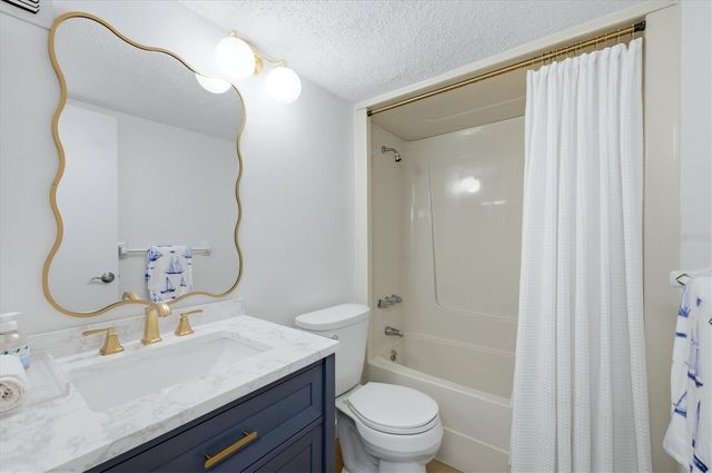 995 LAGUNA DRIVE 103, Venice, FL 34285