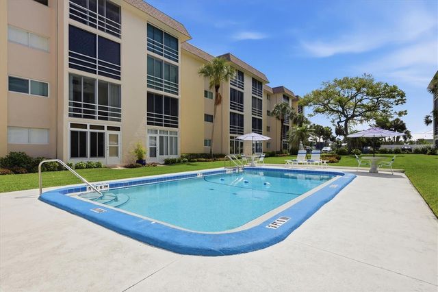 995 LAGUNA DRIVE 103, Venice, FL 34285