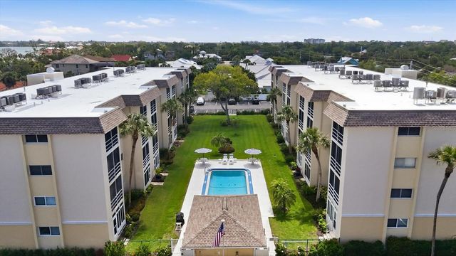 995 LAGUNA DRIVE 103, Venice, FL 34285